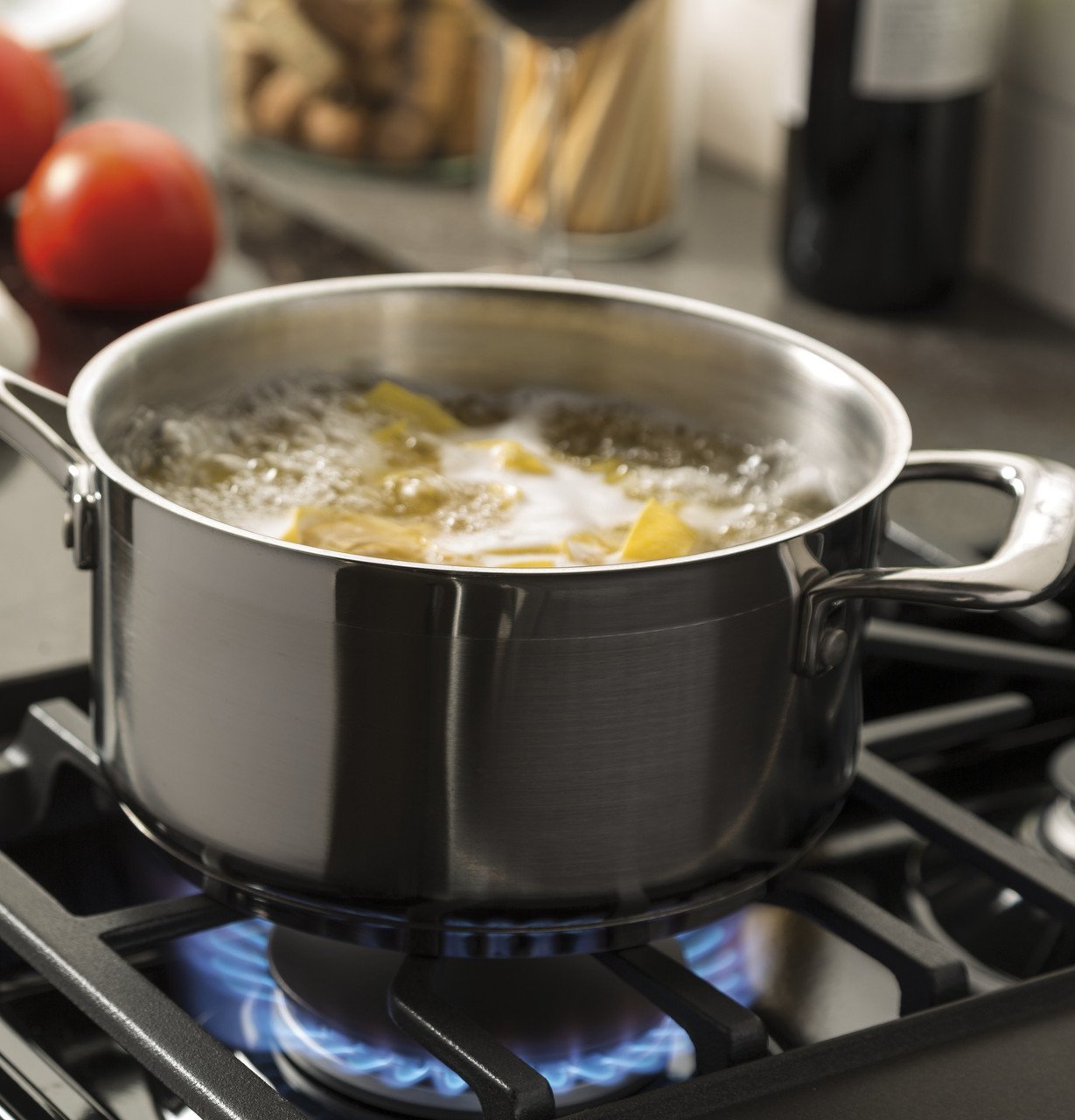 GE 30″ Freestanding Gas Range - Image 11